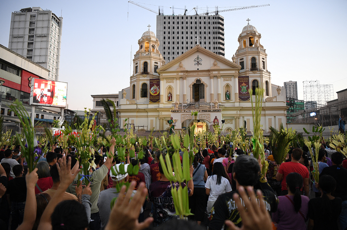 This week in Christian history: First baptisms in Philippines post thumbnail image