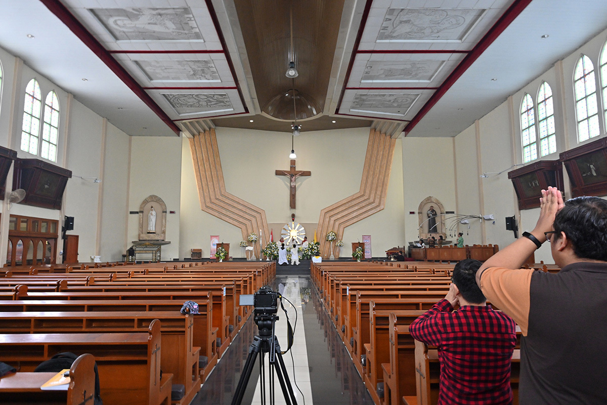 Indonesia VP pushes back on plan to make it easier to build churches post thumbnail image