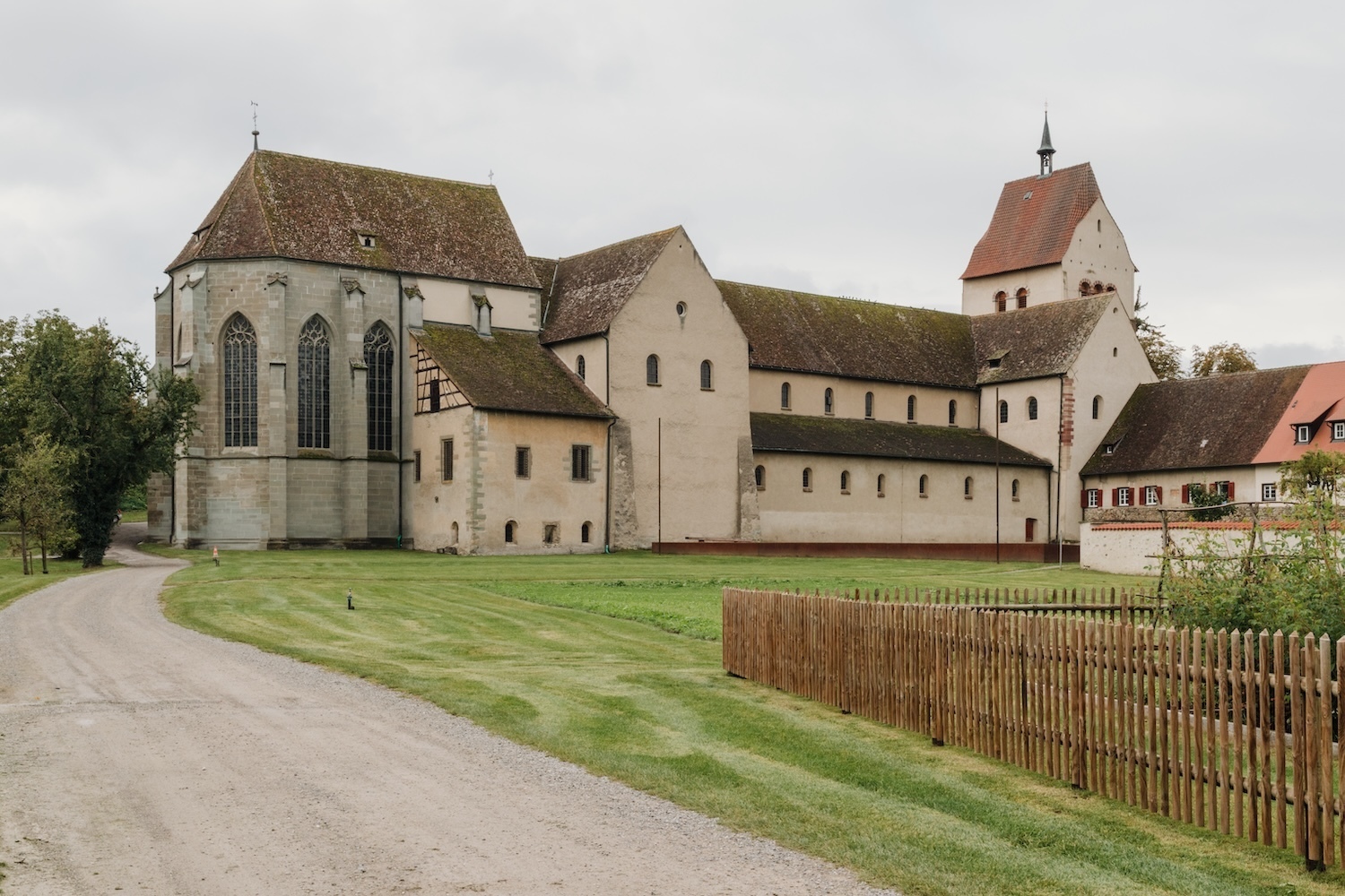 Travel: In Europe, 3 places to visit this fall post thumbnail image