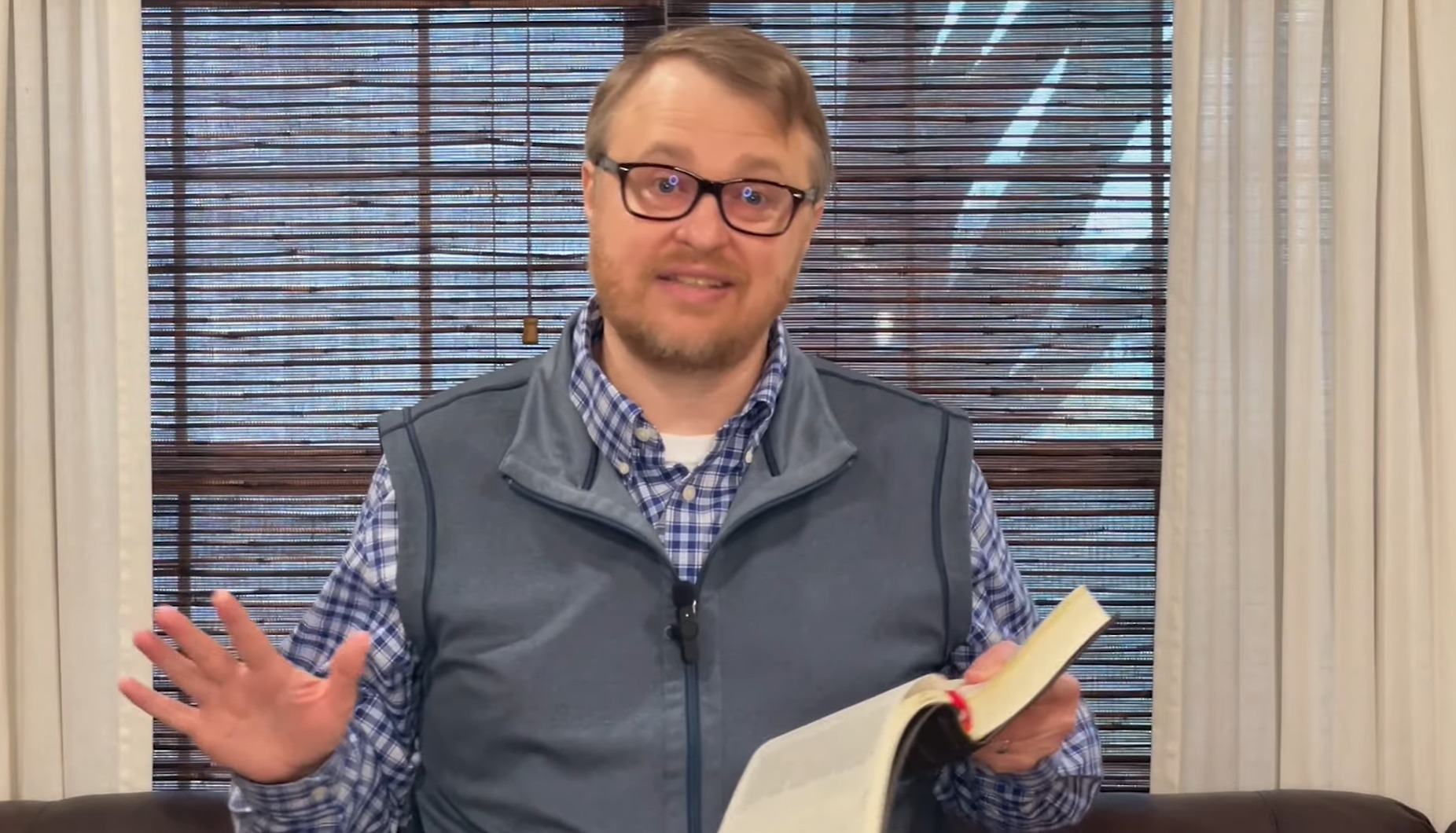 Pastor Matthew Queen pleads guilty to making false statement to DOJ, FBI post thumbnail image