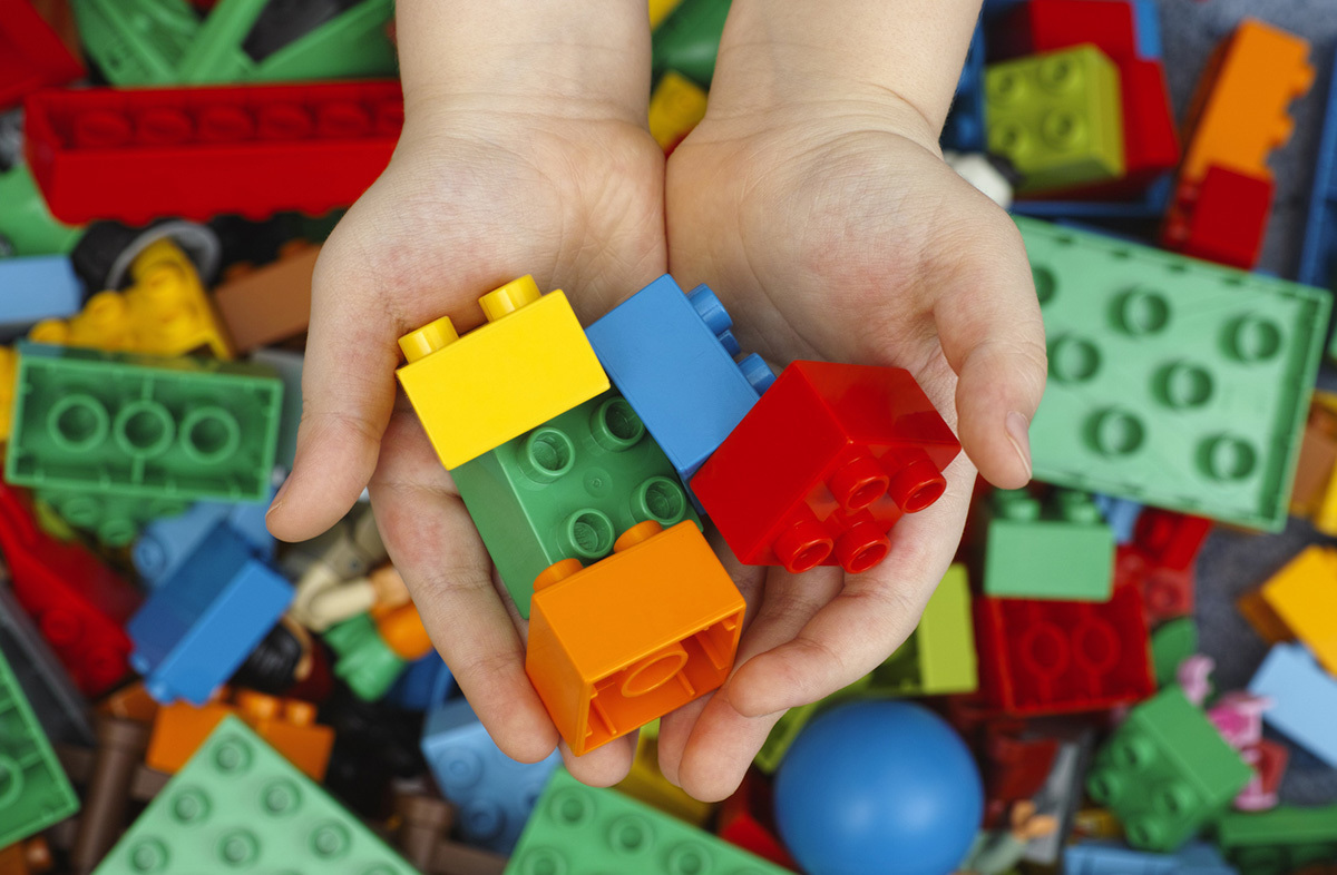 Women’s rights activist blasts museum tour claiming Legos are ‘heteronormative,’ anti-LGBT post thumbnail image