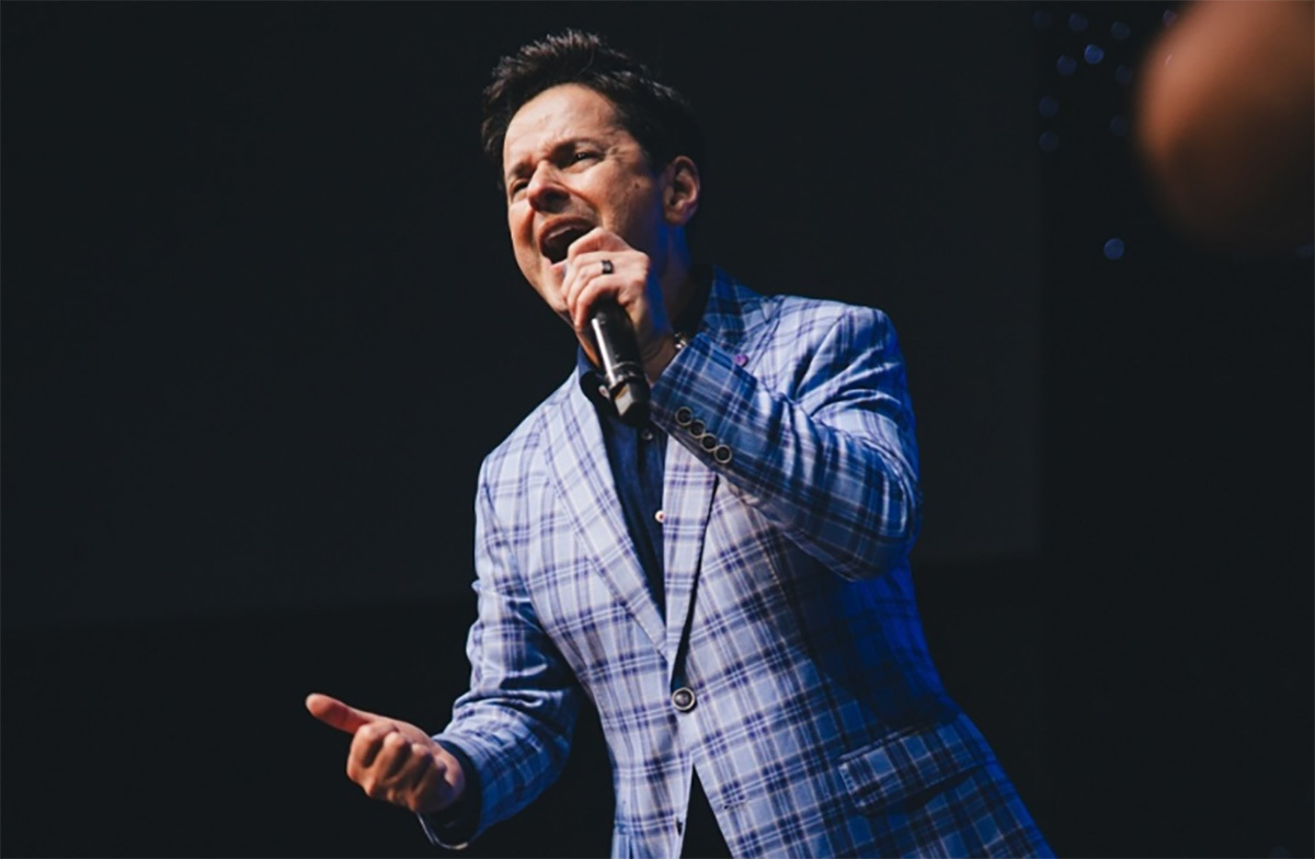 Pastor of Lakewood Church’s Hispanic community returns to his church in Costa Rica post thumbnail image